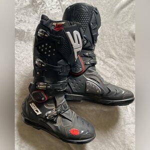 Motocross men’s boots size 10 by Sidi